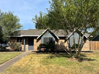 10358 Misty River Drive, Houston, TX 77086