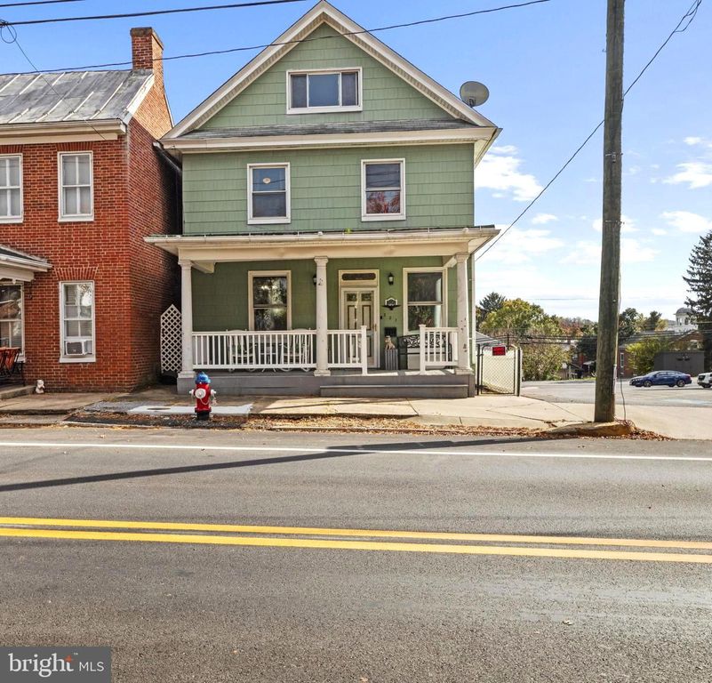 221 MAIN ST, New Windsor, MD 21776
