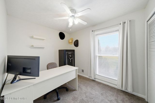 272 Minnie Ln, Shepherdsville, KY 40165