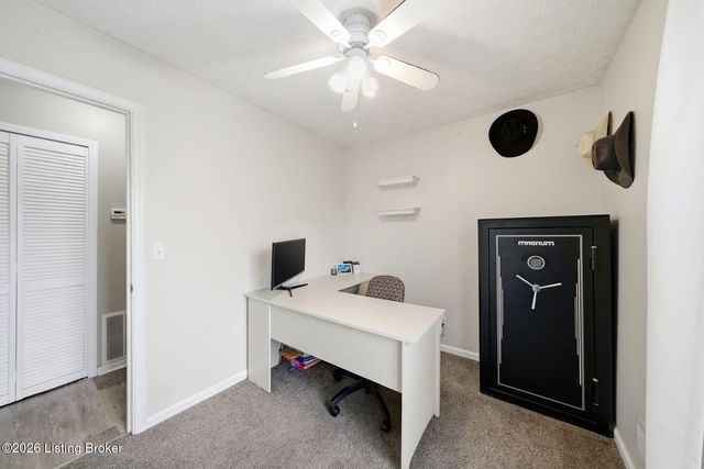 272 Minnie Ln, Shepherdsville, KY 40165