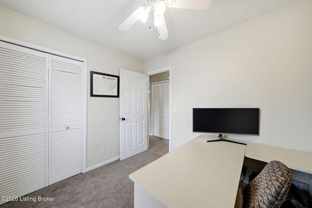 272 Minnie Ln, Shepherdsville, KY 40165