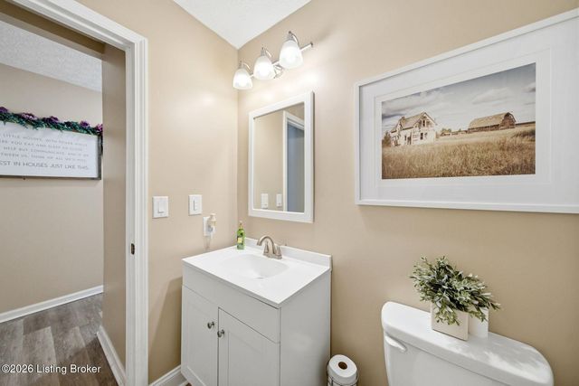 272 Minnie Ln, Shepherdsville, KY 40165