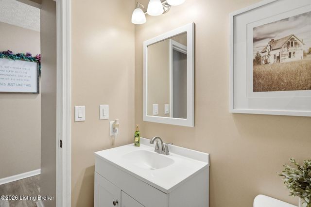 272 Minnie Ln, Shepherdsville, KY 40165