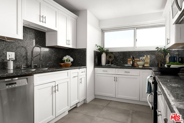 10450 Wilshire Boulevard 8A, Los Angeles, CA 90024