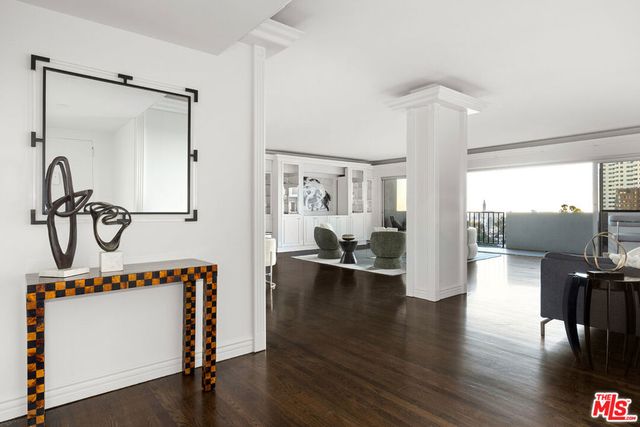 10450 Wilshire Boulevard 8A, Los Angeles, CA 90024