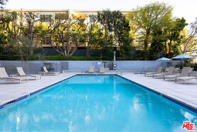 10450 Wilshire Boulevard 8A, Los Angeles, CA 90024