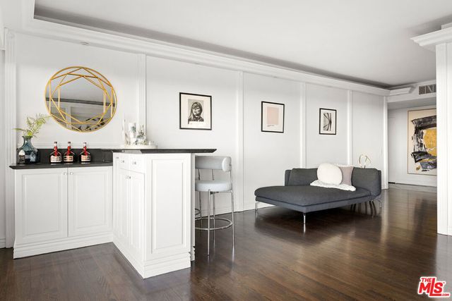 10450 Wilshire Boulevard 8A, Los Angeles, CA 90024