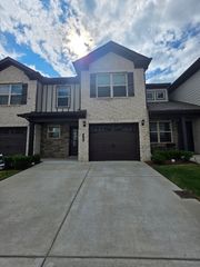 156 Rising Pvt Ln, Gallatin, TN 37066