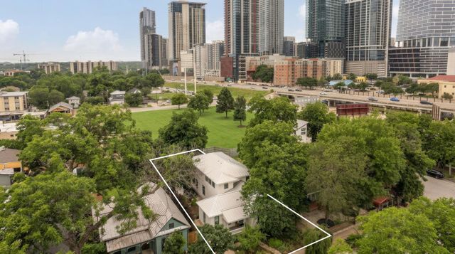 905 E 2nd ST, Austin, TX 78702