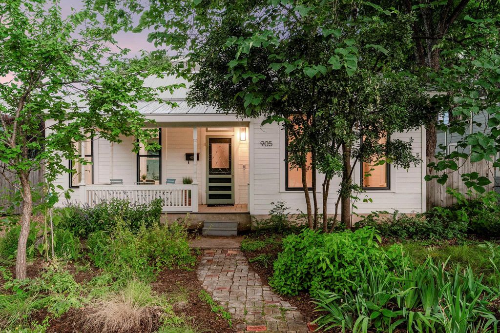 905 E 2nd ST, Austin, TX 78702