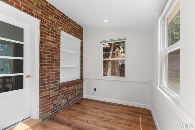 5676 Marquette Avenue, St Louis, MO 63139