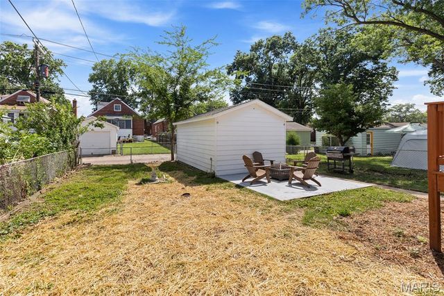 5676 Marquette Avenue, St Louis, MO 63139