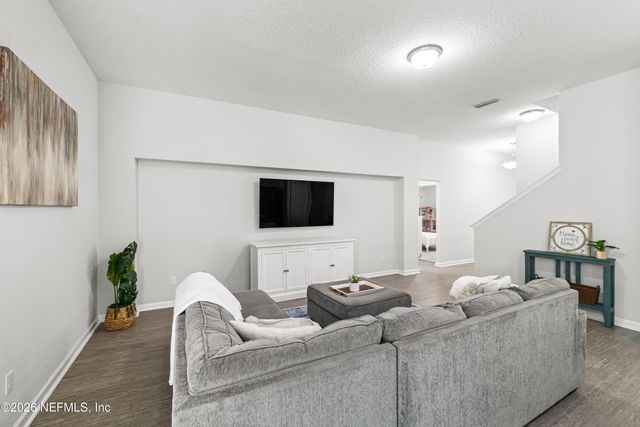 86642 SERENITY LAKE Court, Yulee, FL 32097