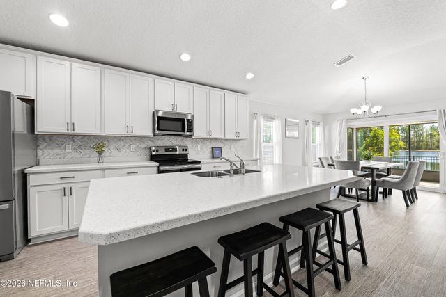 86642 SERENITY LAKE Court, Yulee, FL 32097