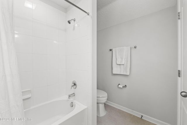 86642 SERENITY LAKE Court, Yulee, FL 32097