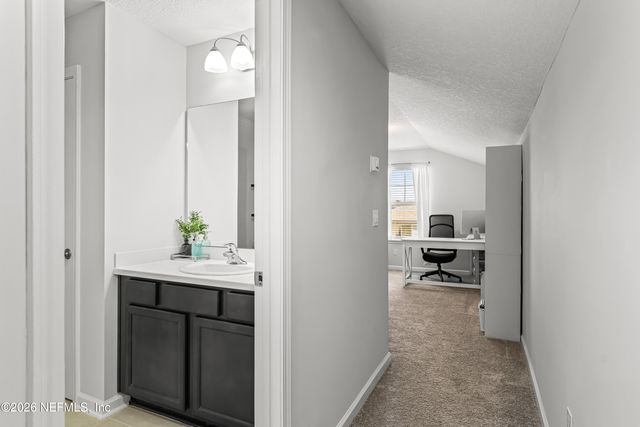 86642 SERENITY LAKE Court, Yulee, FL 32097