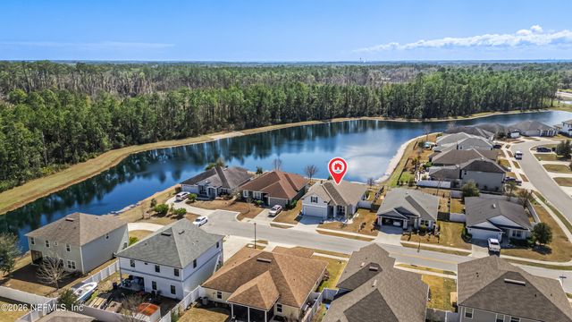 86642 SERENITY LAKE Court, Yulee, FL 32097