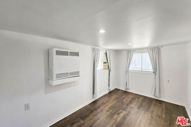 1718 Grafton Street, Los Angeles, CA 90026