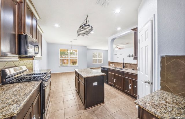 12543 Loving Ml, San Antonio, TX 78253