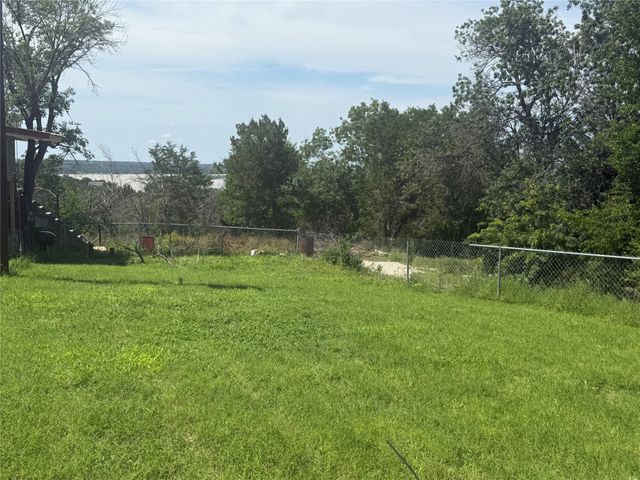 2810 N Mountain View Road, Granbury, TX 76048