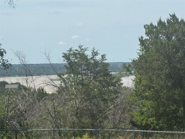 2810 N Mountain View Road, Granbury, TX 76048