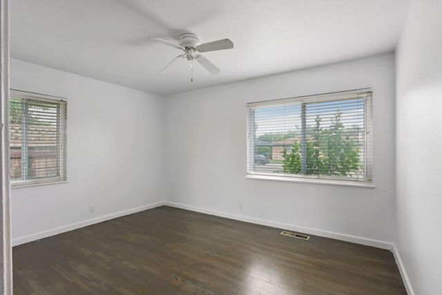304 E Longview Ave, Stockton, CA 95207