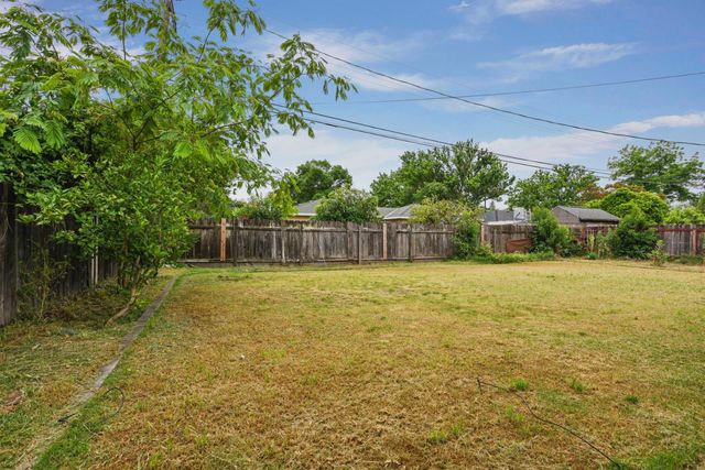 304 E Longview Ave, Stockton, CA 95207