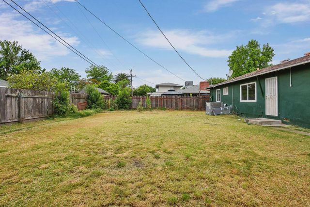 304 E Longview Ave, Stockton, CA 95207