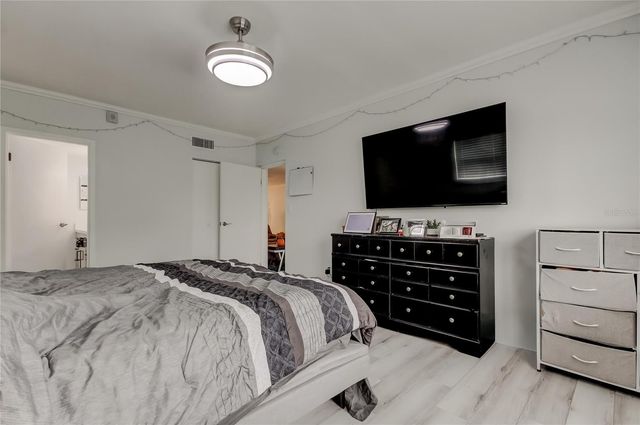 7321 CENTRAL AVENUE 301, St Petersburg, FL 33710