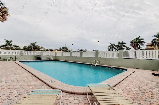 7321 CENTRAL AVENUE 301, St Petersburg, FL 33710