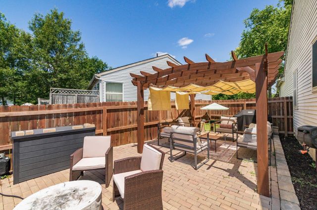2125 Kingsglen Drive, Grove City, OH 43123
