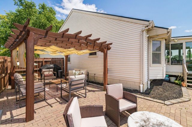 2125 Kingsglen Drive, Grove City, OH 43123