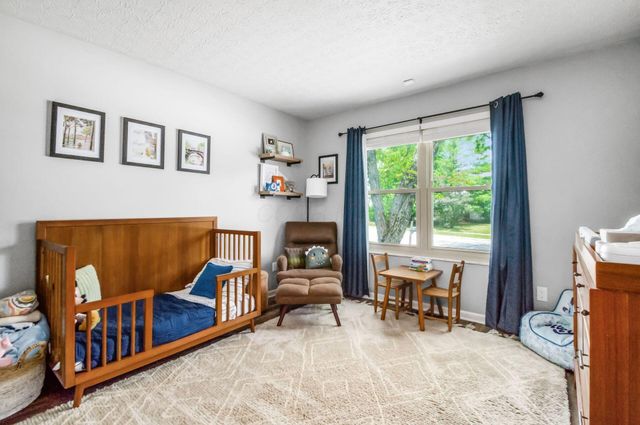 2125 Kingsglen Drive, Grove City, OH 43123