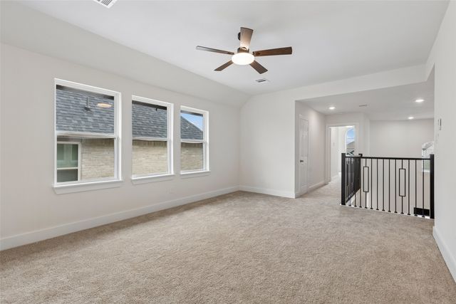 1729 Boxwood Row Drive, Aubrey, TX 76227