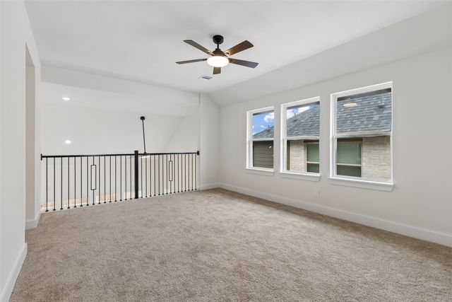 1729 Boxwood Row Drive, Aubrey, TX 76227