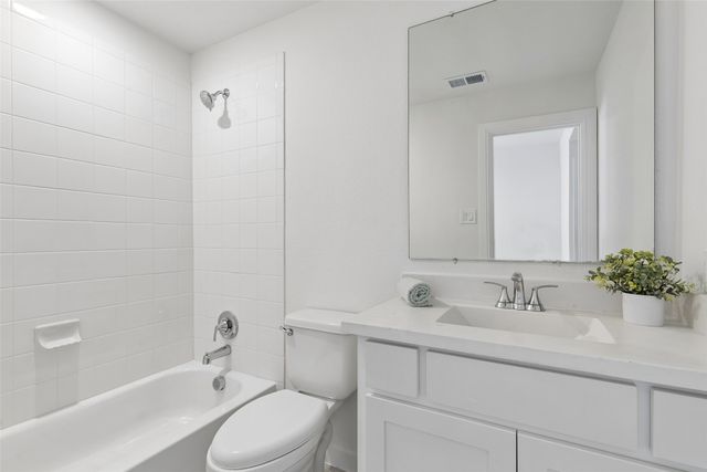 1729 Boxwood Row Drive, Aubrey, TX 76227