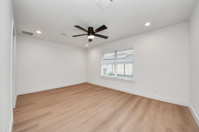 9261 Autauga Street, Houston, TX 77080