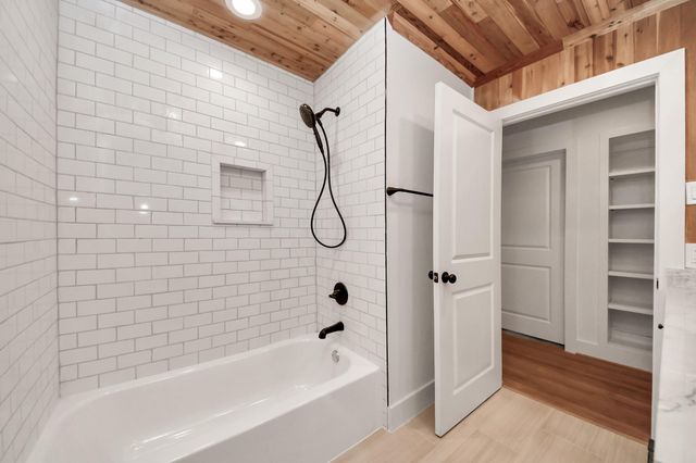 9261 Autauga Street, Houston, TX 77080