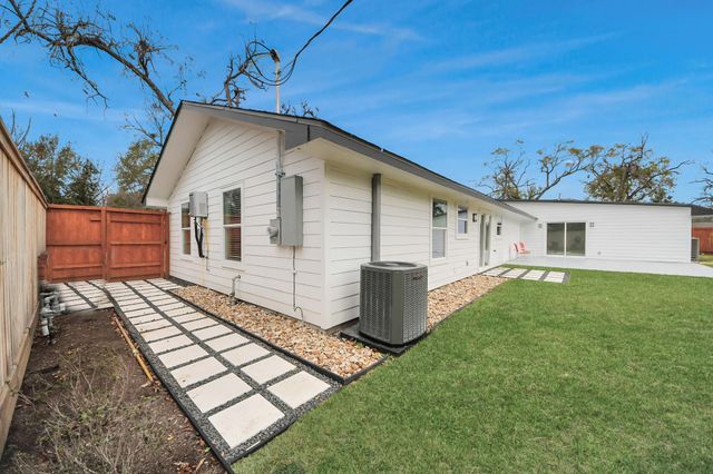 9261 Autauga Street, Houston, TX 77080