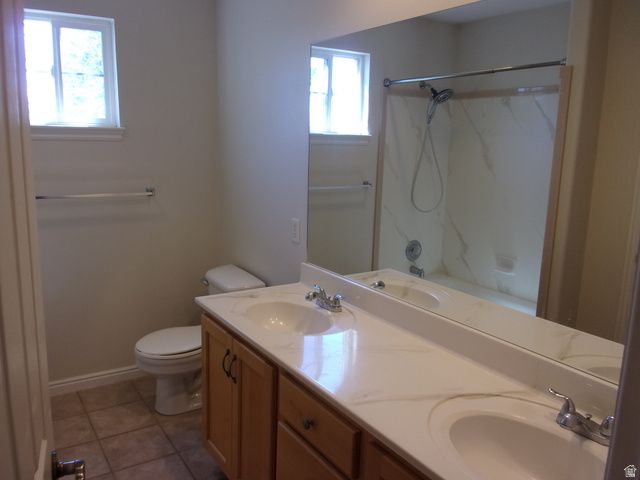 902 E HAMLET CIR, Midway, UT 84049