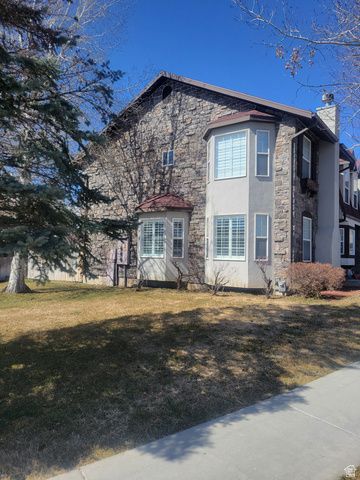 902 E HAMLET CIR, Midway, UT 84049