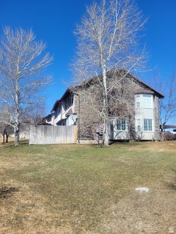 902 E HAMLET CIR, Midway, UT 84049