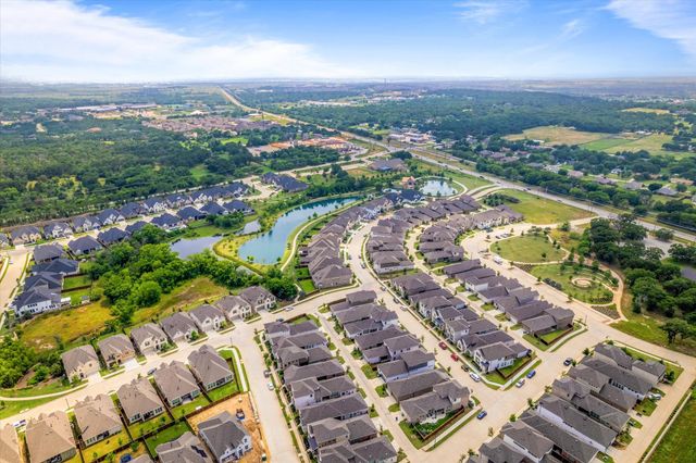 302 Dove Falls Drive, Argyle, TX 76226