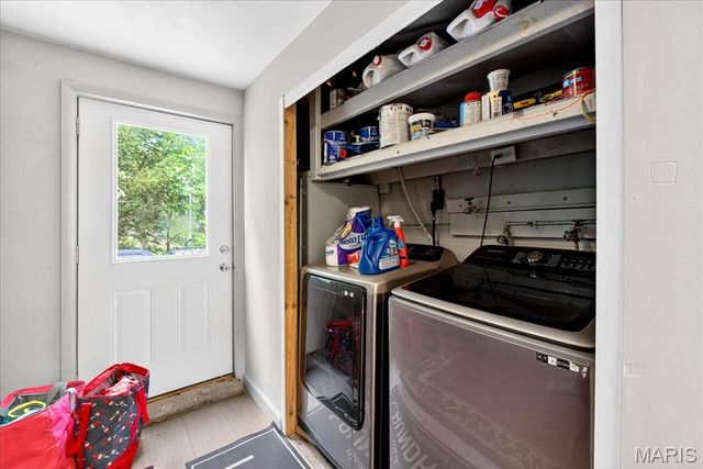 7584 Amherst Avenue, University City, MO 63130