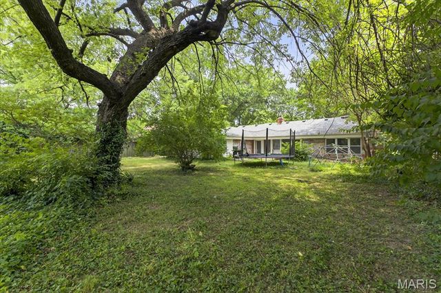 7584 Amherst Avenue, University City, MO 63130