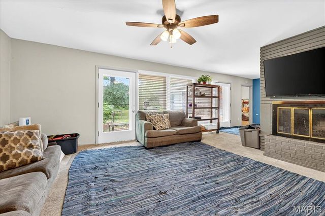 7584 Amherst Avenue, University City, MO 63130