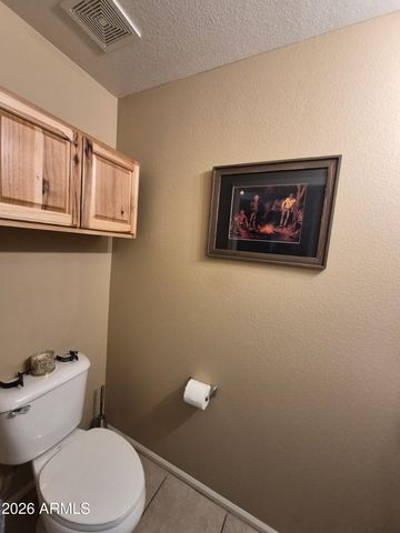 2411 W LUCIA Drive, Phoenix, AZ 85085