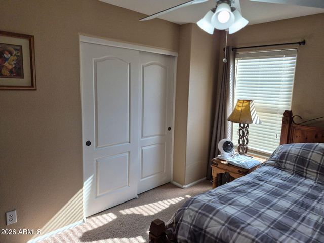 2411 W LUCIA Drive, Phoenix, AZ 85085