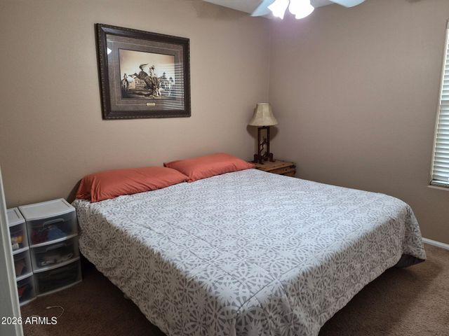 2411 W LUCIA Drive, Phoenix, AZ 85085