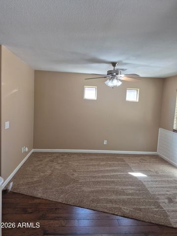 2411 W LUCIA Drive, Phoenix, AZ 85085